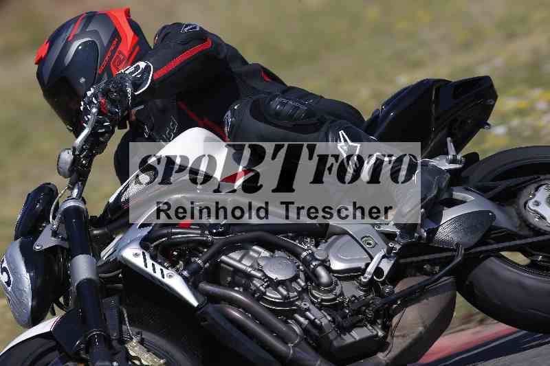 Archiv-2023/28 05.06.2023 Moto Club Anneau du Rhin/blanc-novice/25